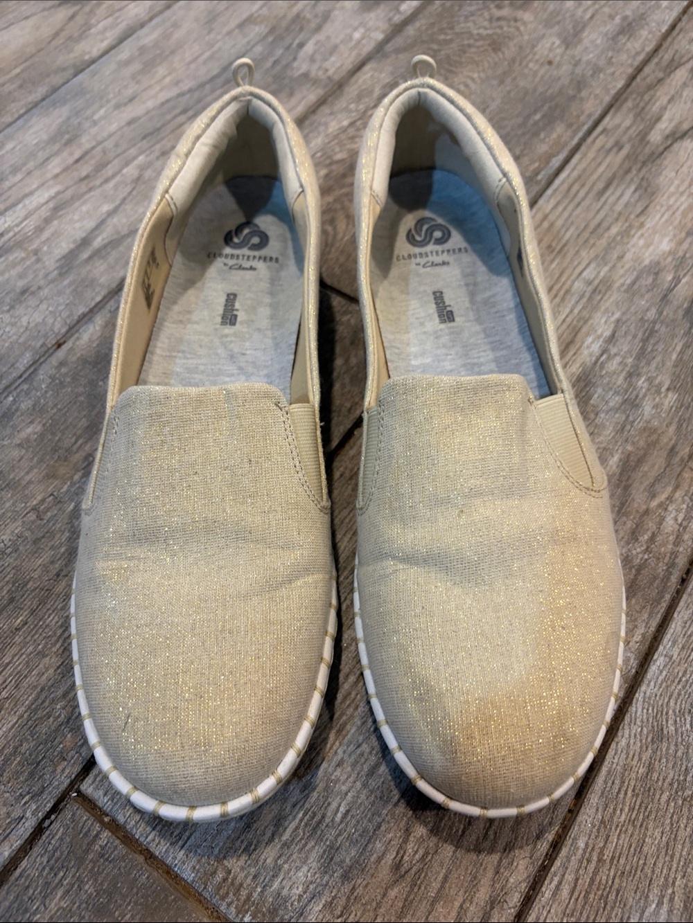 Cloudsteppers by Clarks Step Glow Women's Slip-On Sneakers size 12
